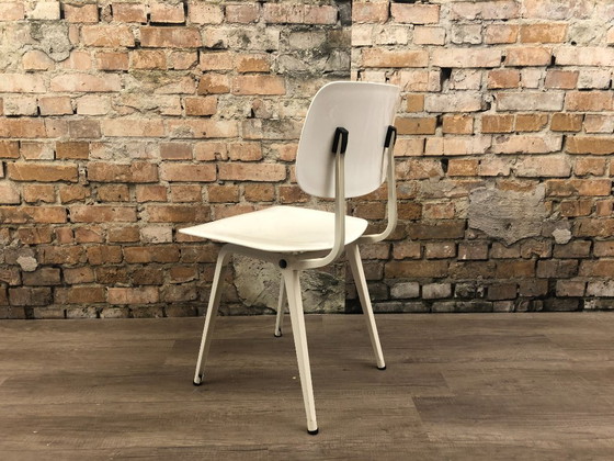 Ahrend Revolt White – Dining chairs, Plastic (photo 6 of 13)