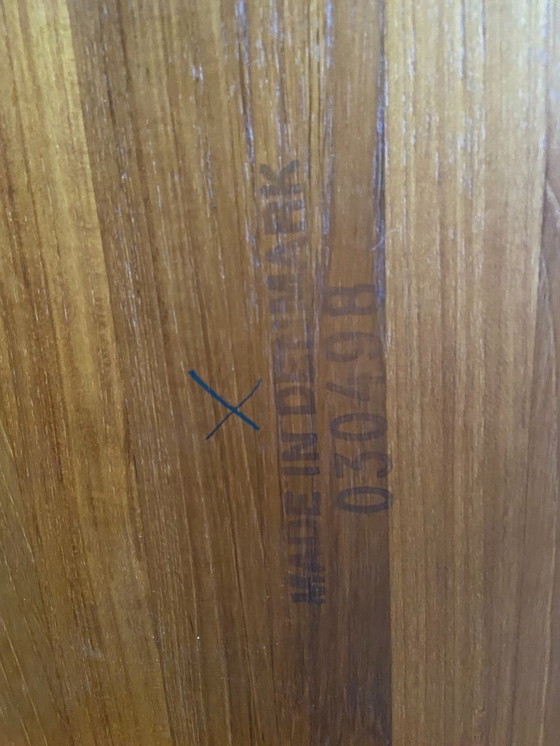 Image 1 of Vintage Danish extendable dining table made of solid teak wood