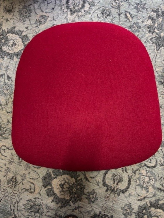 Image 1 of 4 x Tulip Saarinen swivel armchair