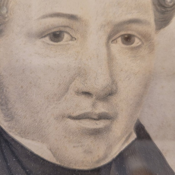 Image 1 of Grabado sobre papel “Retrato de noble” marco tallado, p. s. XX – Francia