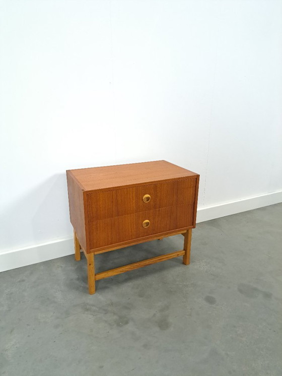 Image 1 of pequeña cómoda de teca de Suecia