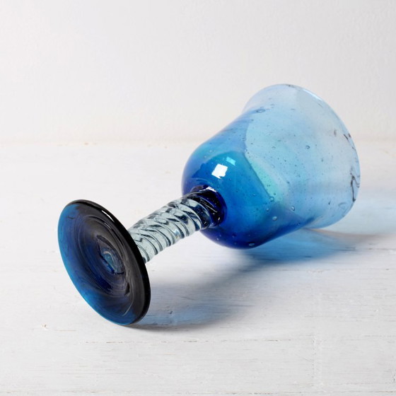 Vintage handgeblazen wijnglas met gedraaide steel van Murano-marmer / Zeldzaam wijnglas / Murano / Italië / (photo 3 of 9)