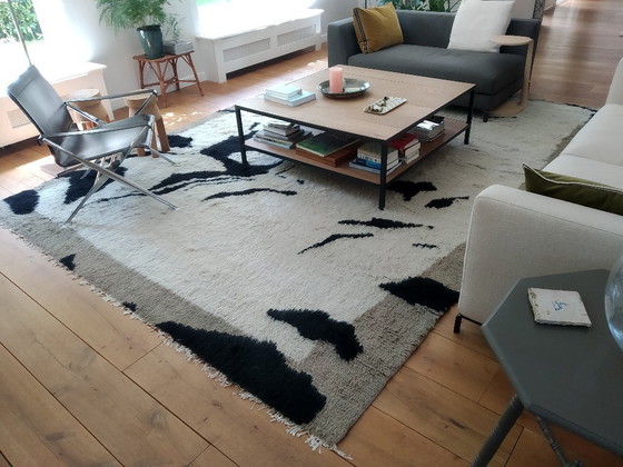 Image 1 of Beautiful new Zakaria designer rug