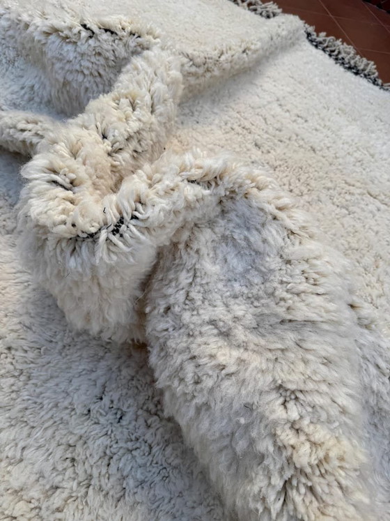Tappeto berbero bianco in lana naturale, dimensioni 150/250 cm – Aime Té, Tappeti, Wool (photo 4 of 7)