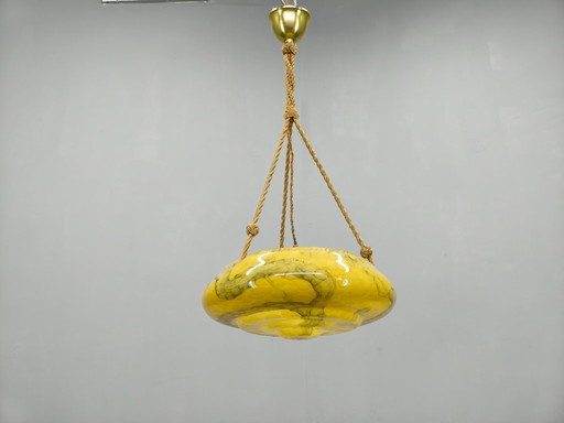 Art Deco hanglamp, gemarmerd glas en messing, jaren 1930