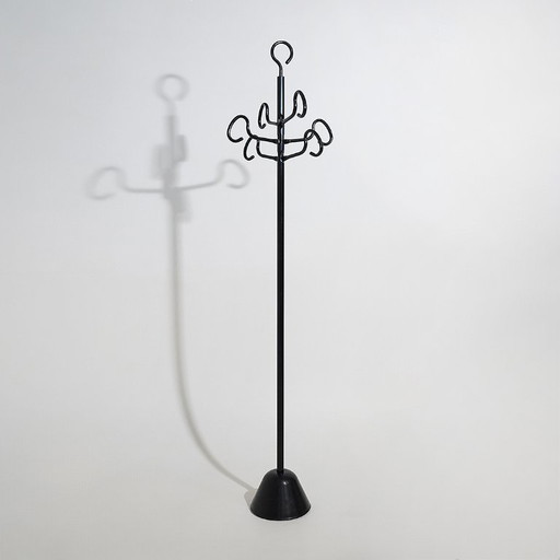 Perchero “Servomanto” de Achille Castiglioni para Zanotta, años 80