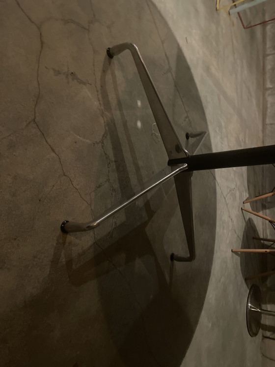 Image 1 of Originele Charles Eames witte vergadertafel Vitra