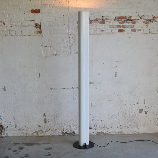 1x Megaron floor light