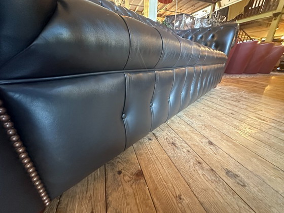 Image 1 of Canapé Chesterfield en cuir de vachette Wade