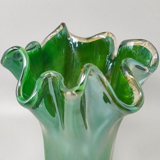 Image 1 of 1970s Luxury Handcrafted Green "Fazzoletto" Vase By Dogi in Murano Glass. Made in Italy