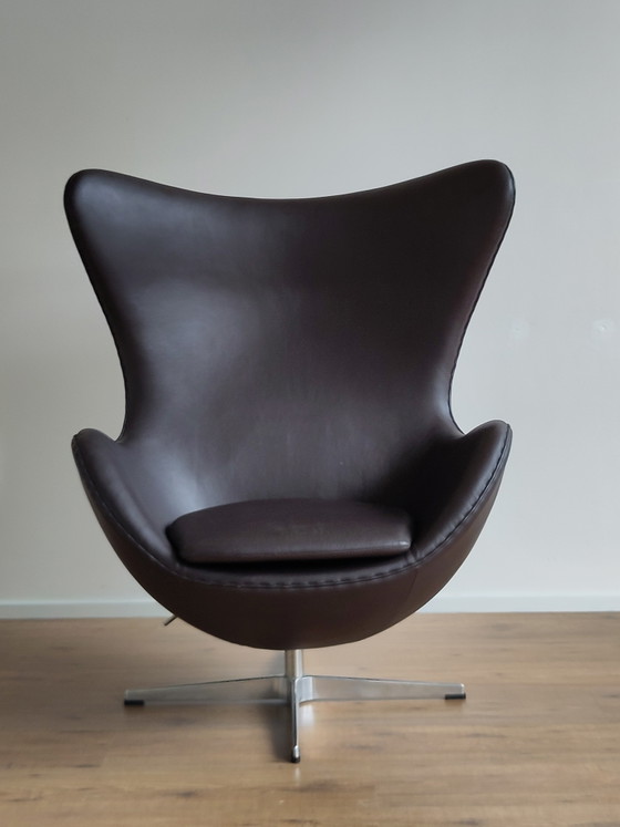 Image 1 of Scandinavian armchair Egg chair Arne Jacobsen