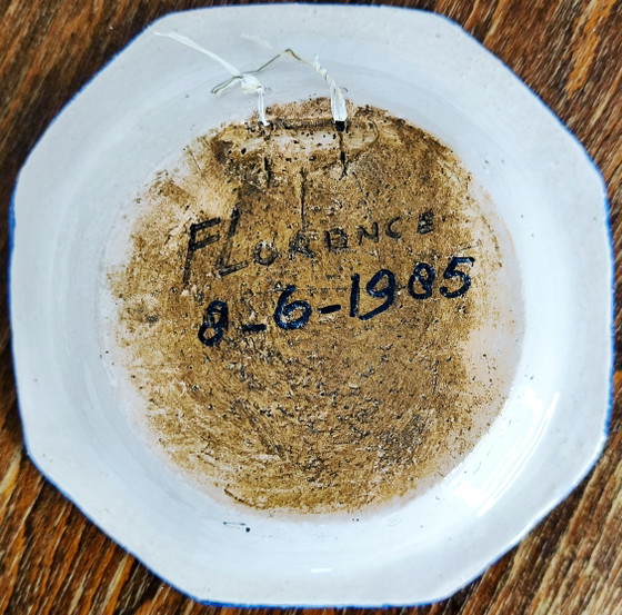 Splendido Piatto / Ciotola da Parete Vintage Romano Innocenti Maiolica Italiana – Firmato (1985), 22 cm (photo 7 of 9)