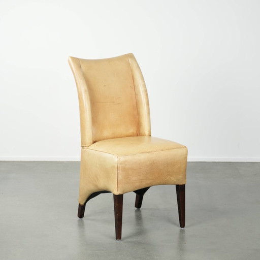 Luxe rundleren eetkamer/ bijzet/ bureaustoel in een mooie lichte kleur met een comfortabele zit en een hoge rug