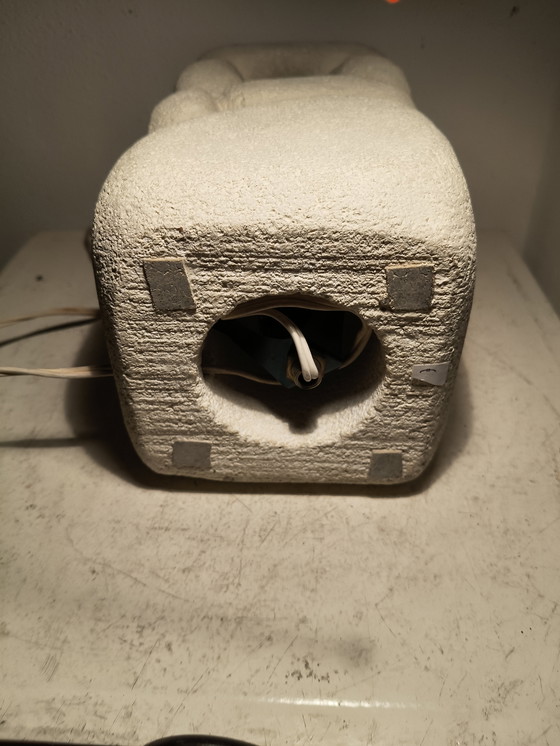 Image 1 of Mid century modern vintage design Franse brutalist Gard natuursteen tafellamp van ontwerper en beeldhouwer Albert Tormos 