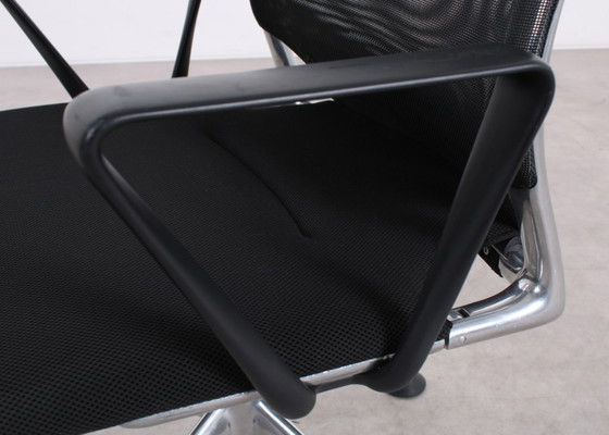 Image 1 of Silla Vitra Meda negra