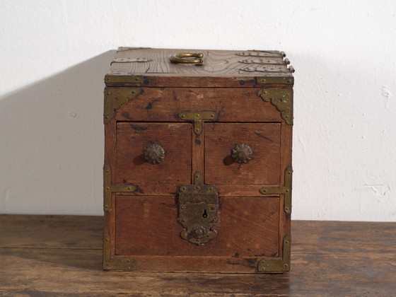 Antique Japanese Storage Box with Drawers and Hinged Lid – Early Showa Period (c.1928) – Storage cabinet (photo 40 of 40)