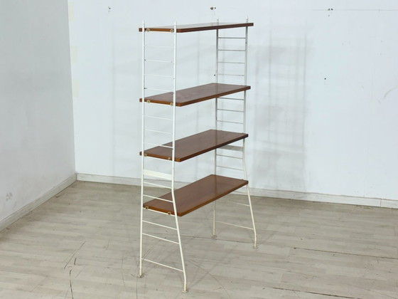 Image 1 of Wandplank met touwtjes / wandplank – design uit het midden van de vorige eeuw