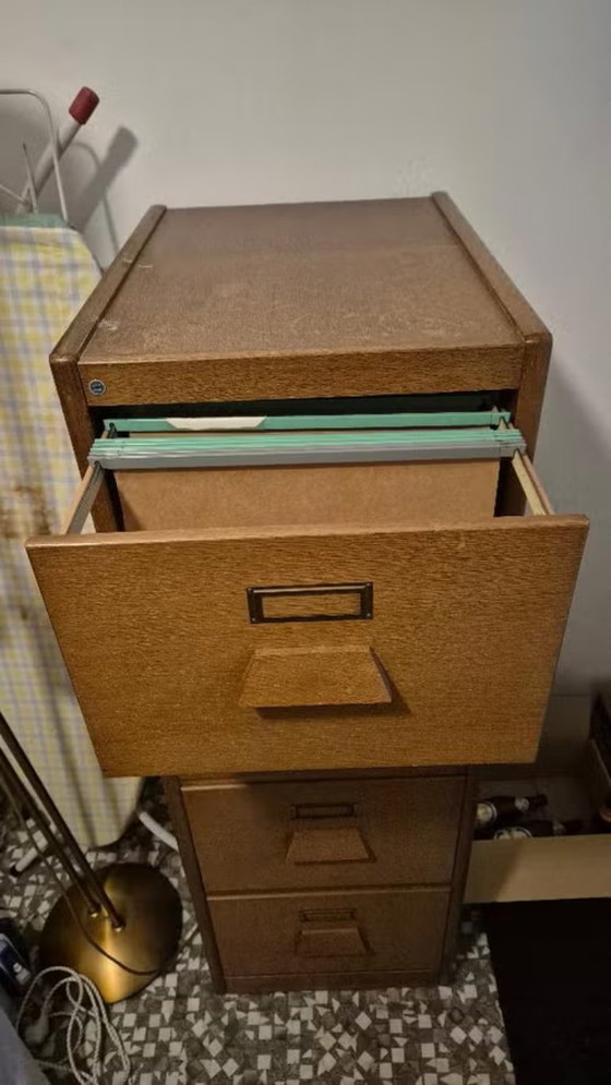 Image 1 of Aktenschrank aus Holz der Marke Eeka