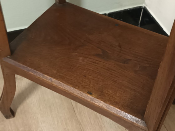 Image 1 of Antiker Pflanzentisch aus Holz