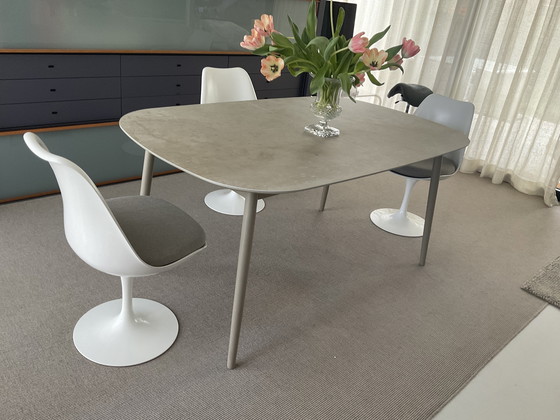 Image 1 of Kingston uitschuifbare eetkamertafel  van 160cm / 230 cm in Keramiek