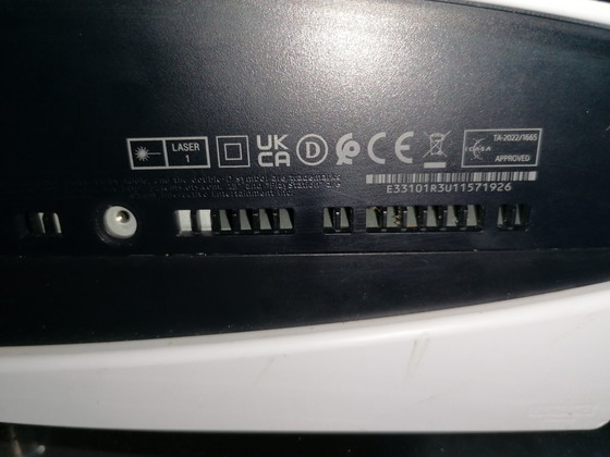 PlayStation 5 sans câbles ni manettes (console seule) – Sony, Objets déco, Plastic (photo 6 of 12)