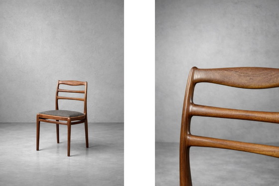 Image 1 of Elegante dänische Mid-Century-Stühle aus Teakholz und grauem Stoff, 1960er Jahre, 4er-Set