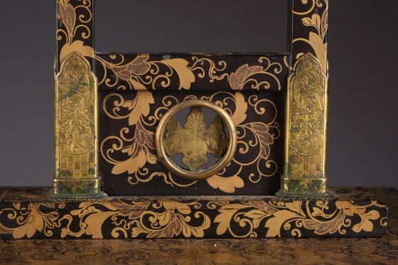 Image 1 of Élégante coiffeuse japonaise antique