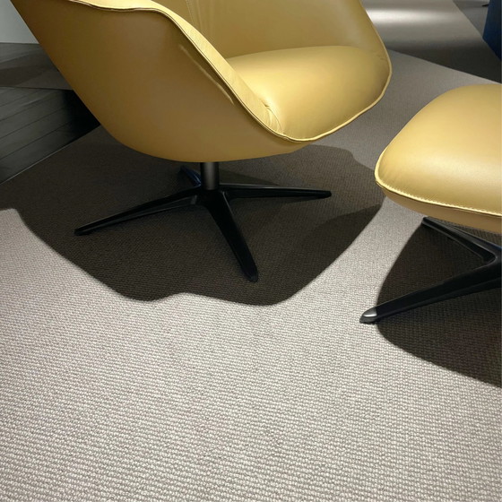 Image 1 of Pode Flare fauteuil met poef en hoofdkussen