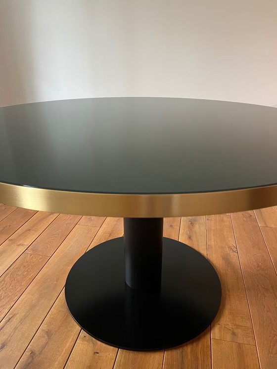 Image 1 of GUBI - Runder Esstisch „Dining Table 2.0“