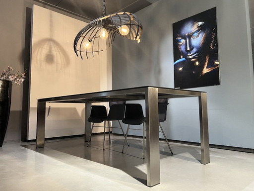 Edge – Bert Plantagie, eettafels