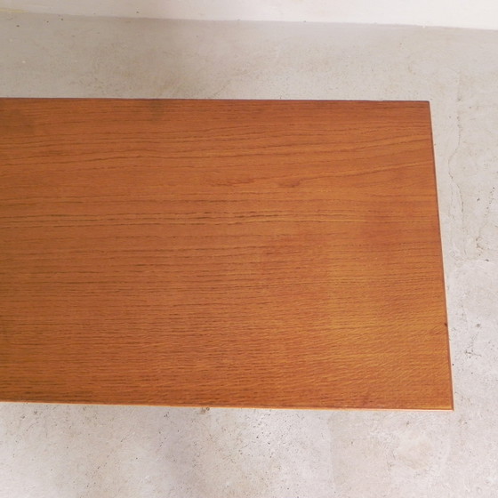 Image 1 of Secretaire met schuifdeuren op ranke poten, jaren 50