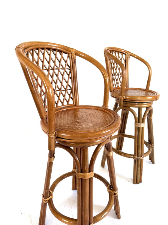 Image 1 of Lot de 3 tabourets de bar vintage en rotin et sangle, années 70