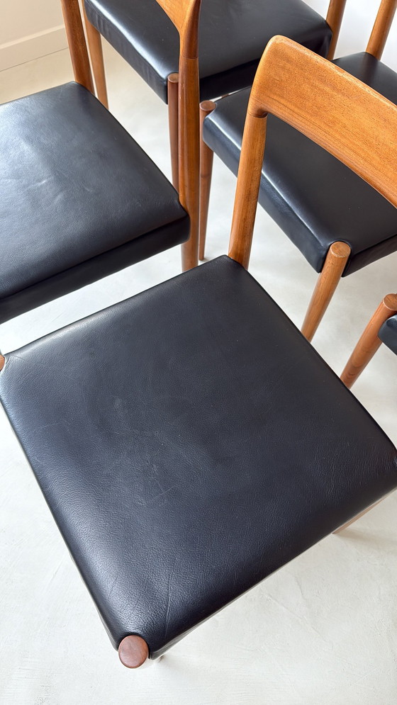 Image 1 of Fünf antike Lübke-Esszimmerstühle aus Holz mit Kunstledersitzen