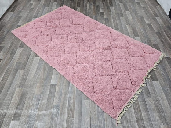 Image 1 of Handgemaakt roze Marokkaans tapijt 200 cm x 300 cm