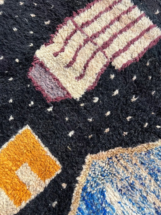 Image 1 of Tapis berbère marocain en laine noire 200x280 cm- tapis tribal abstrait noir