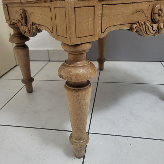 Image 1 of 2 pouf, sgabelli in stile Luigi XVI, in legno e pelle scamosciata