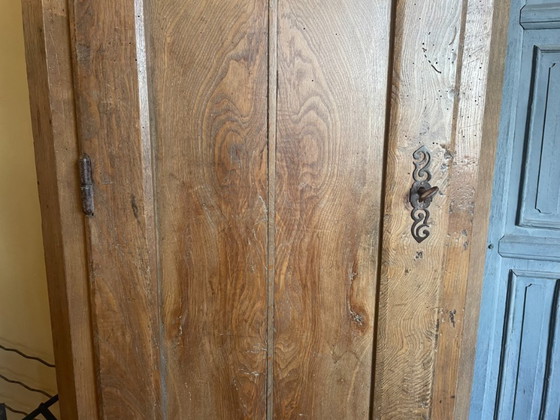 Image 1 of Armario de esquina antiguo francés del siglo XIX.