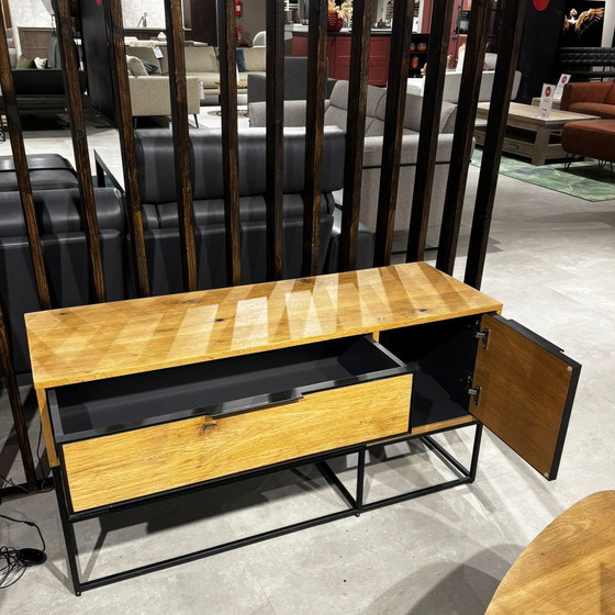 Image 1 of Credenza bassa Henders & Hazel City