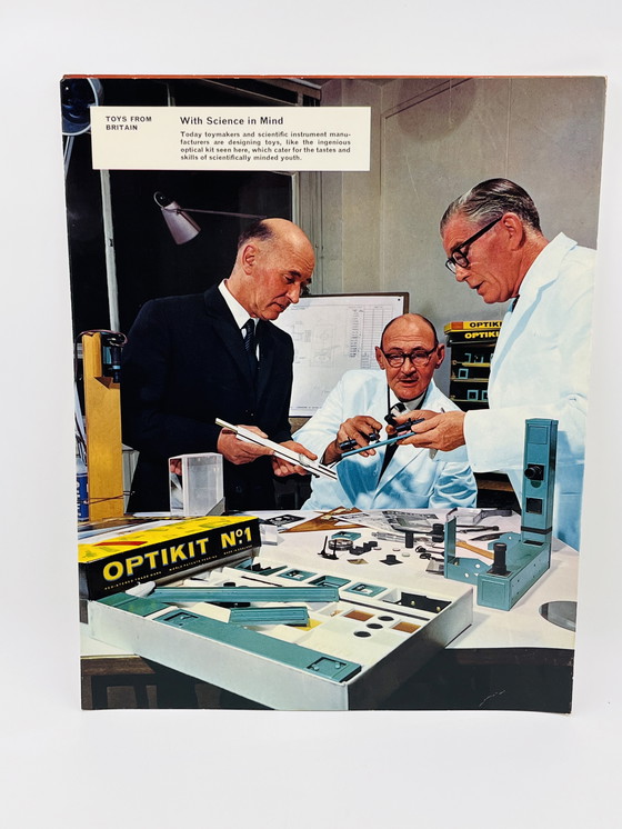 Image 1 of Set mit 8 Kartonfotos „Toys from Britain“