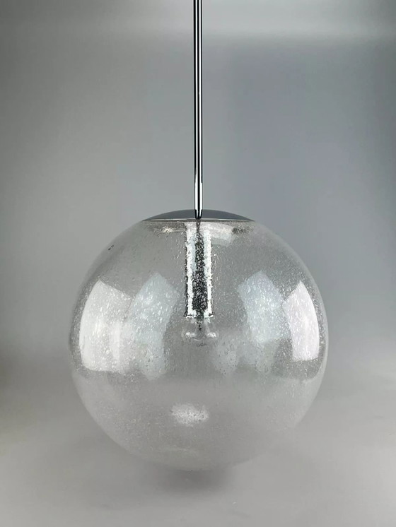 Image 1 of Lámpara de techo de los años 60 y 70, lámpara esférica "Globe" de Peill &amp; Putzler, años 60