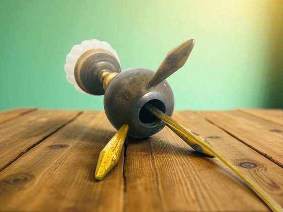 Image 1 of Mid Century Moderne ruimtevaart messing driepoot tafellamp