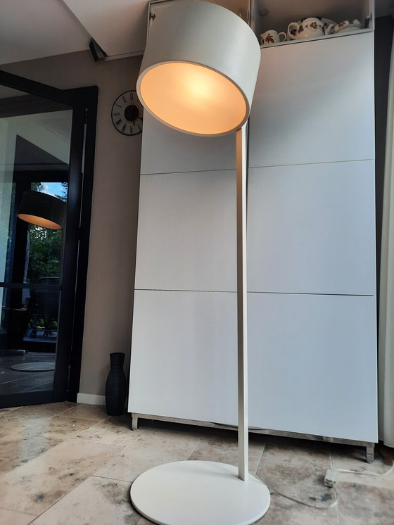 Image 1 of Lampada da terra di design Lirio by Philips