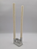 Candeliere di design con candele abbinate contrassegnate "Amambient"