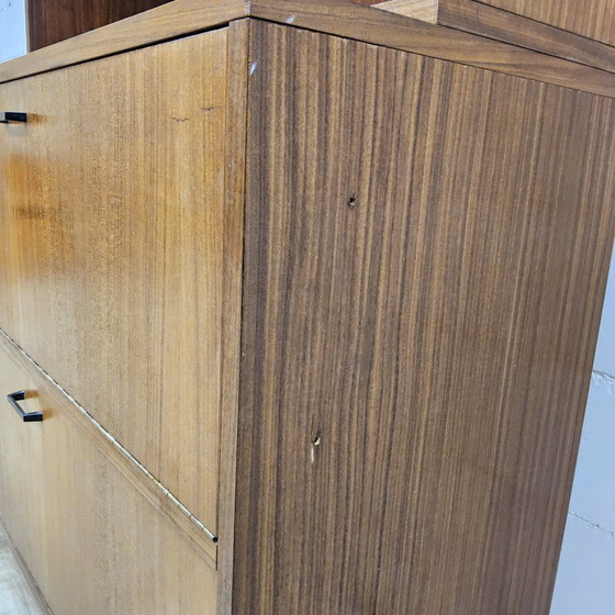 Image 1 of Librería/mueble bar de teca estilo años 60 (vitrina expositora), mueble de 3 piezas de mediados de siglo.