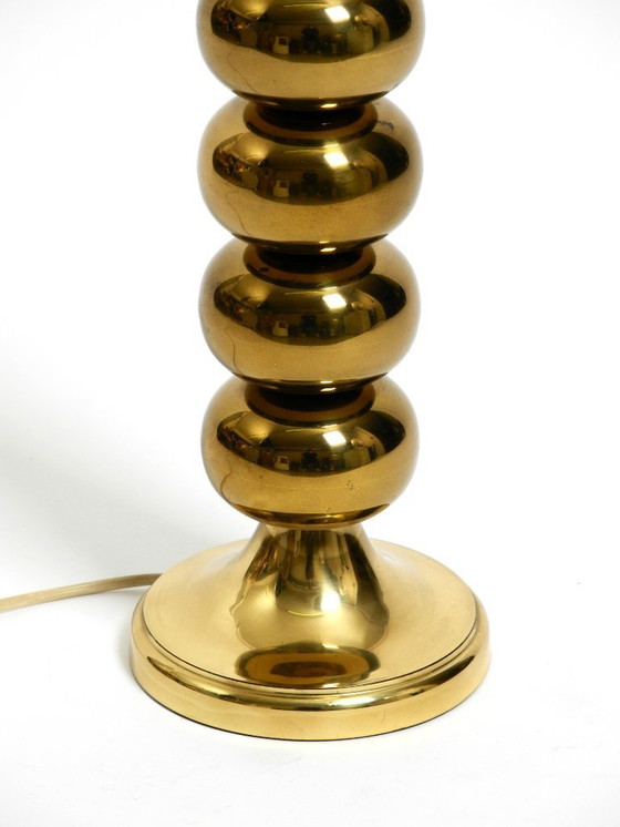 Image 1 of Rarissima grande lampada da tavolo in ottone degli anni '70 con paralume in velluto nuovo di Aneta Växjö Svezia