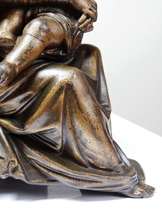 Image 1 of Estatuilla de zinc patinado de la Virgen de la Silla, finales del siglo XIX/principios del siglo XX.