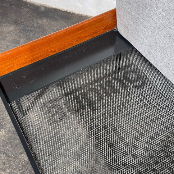 Ariadne Teakhouten Daybed van Friso Kramer voor Auping, jaren 1960 – 3-5 zitsbanken, polished steel (photo 11 of 16)