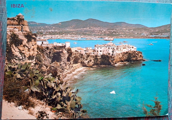 Image 1 of V. Berbegal. Oil on canvas painting + Ibiza postcard, artist reference - ca. 1980. Decoration