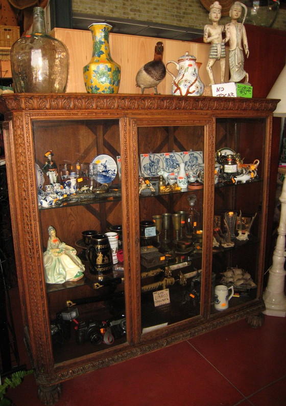 Carved wood Display cabinet with glass doors, Brown, Classicisme (photo 4 of 11)
