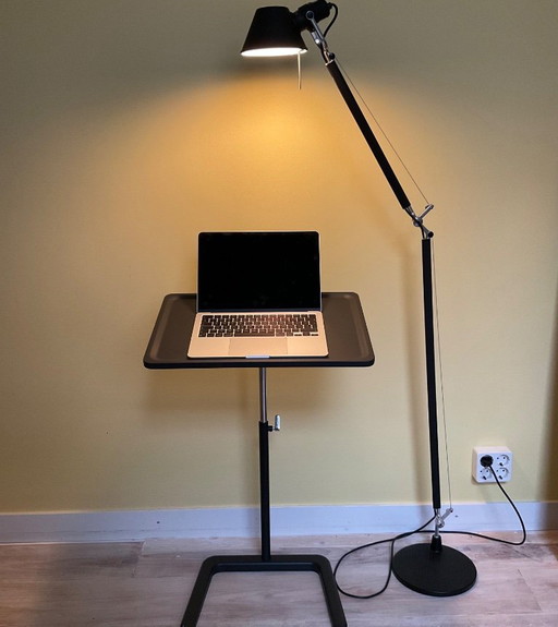 NEU Vitra Nestable